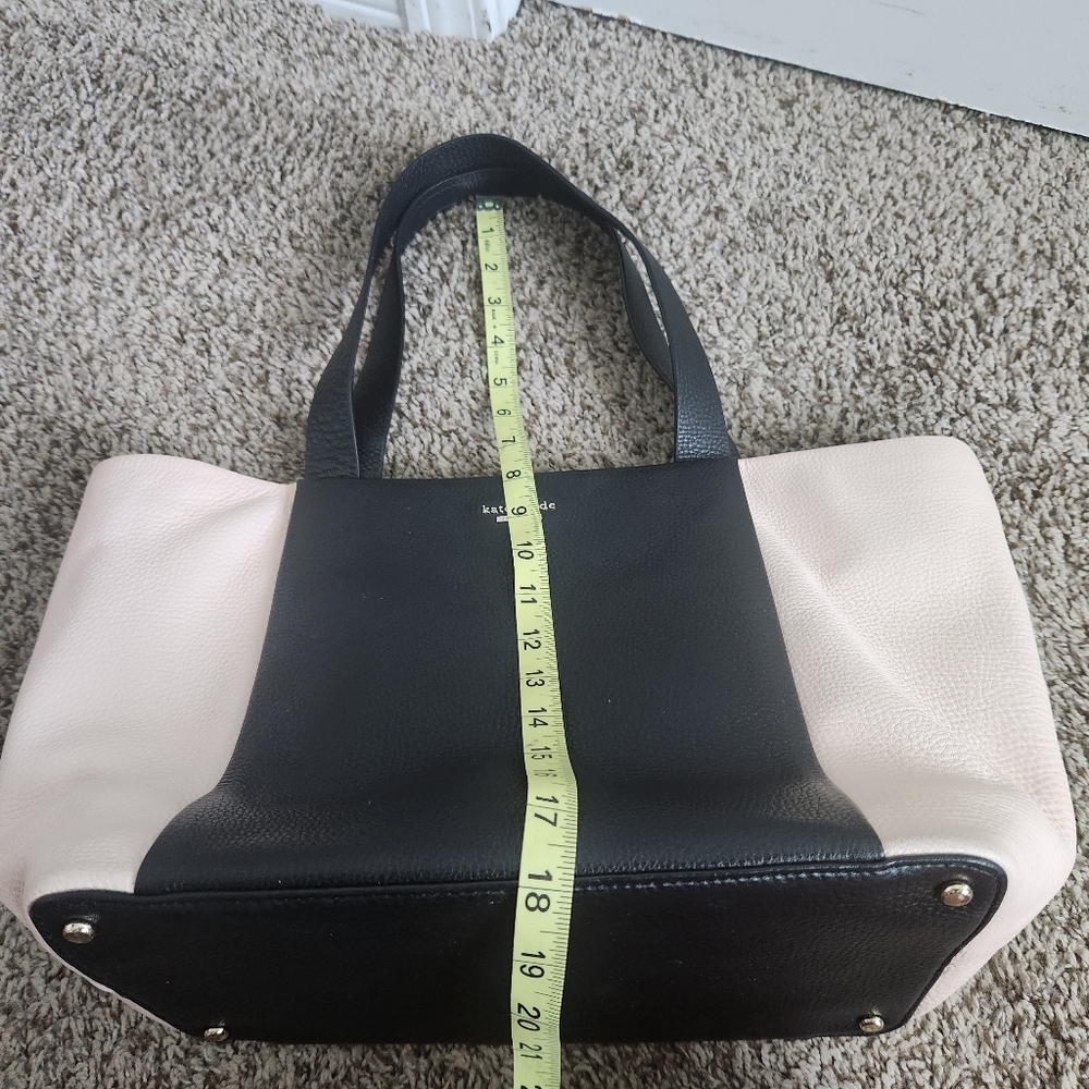 Kate Spade Tote - Picture 8 of 10